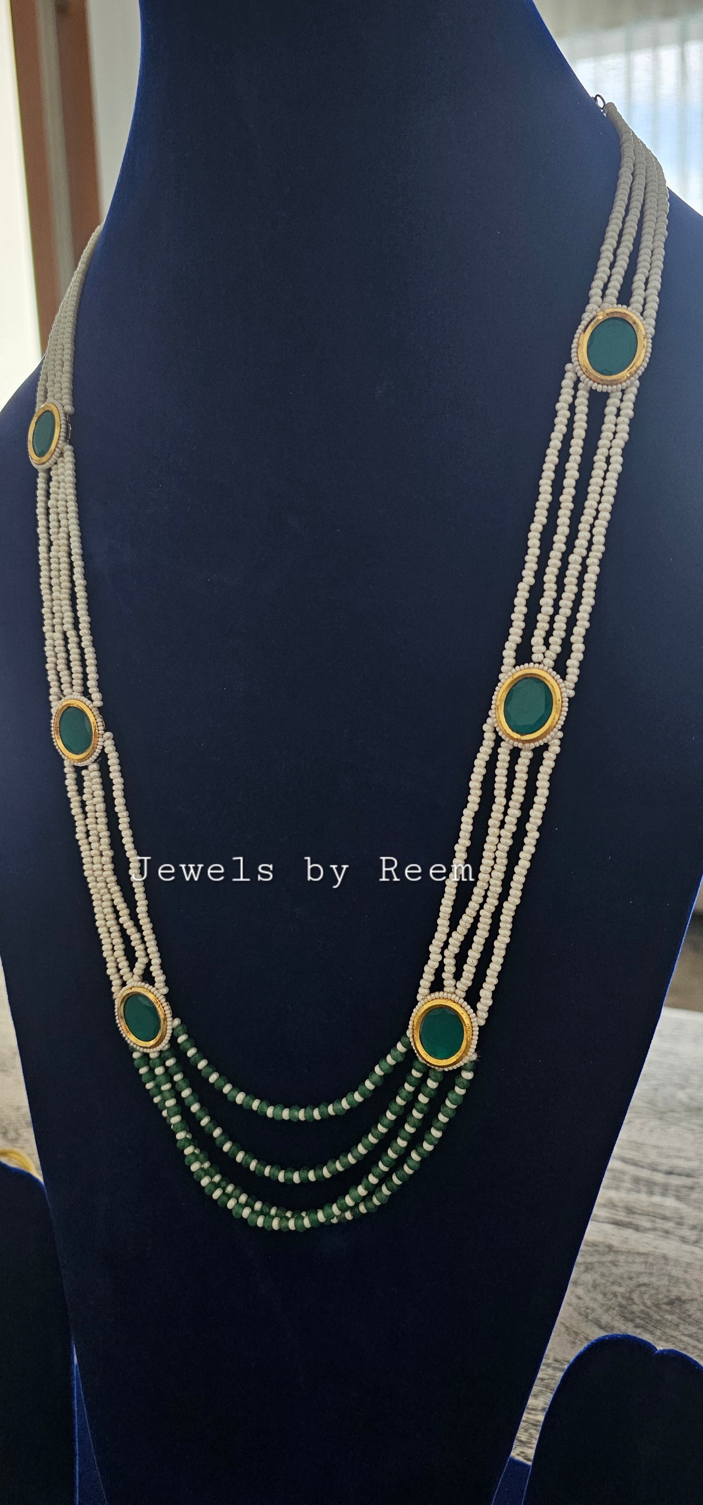 Adaa side pendants necklace