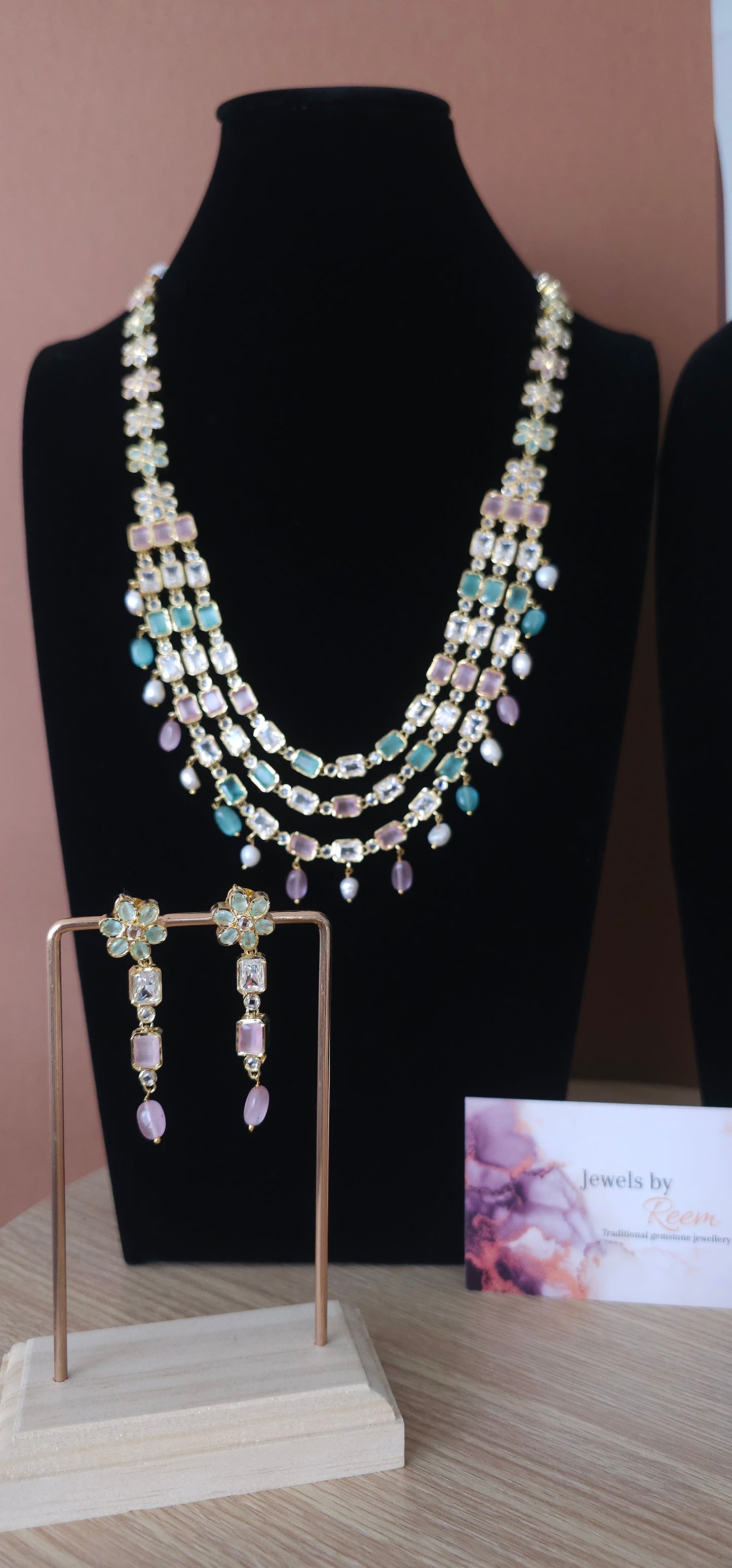 DuA necklace set