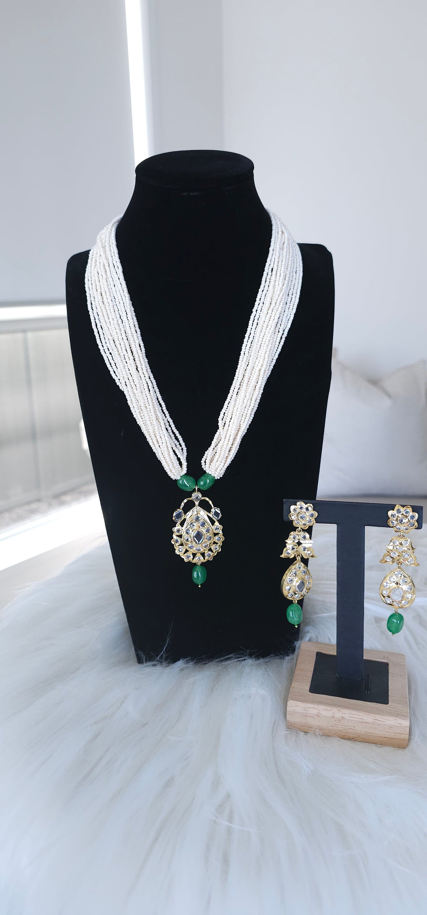 Noor Jugni set