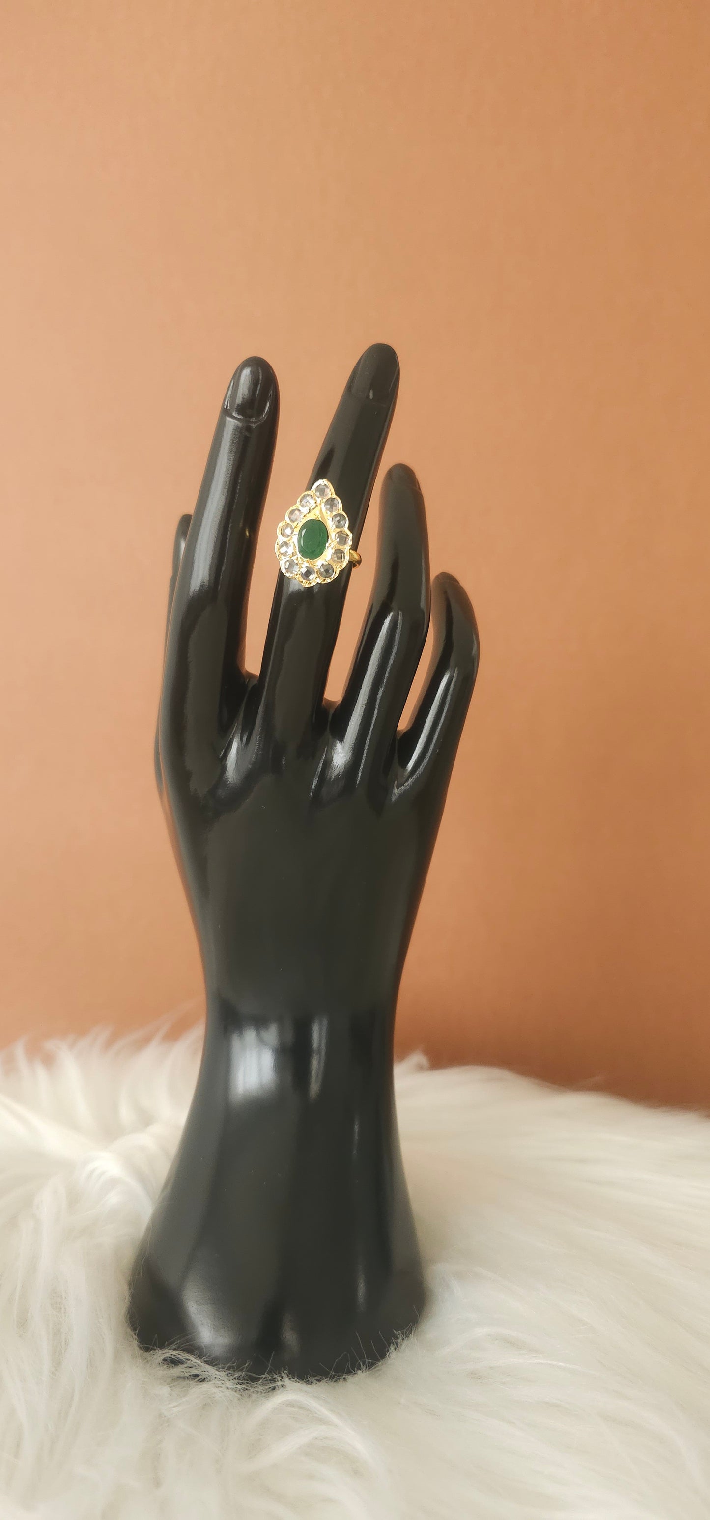 Zulekha Almaas ring