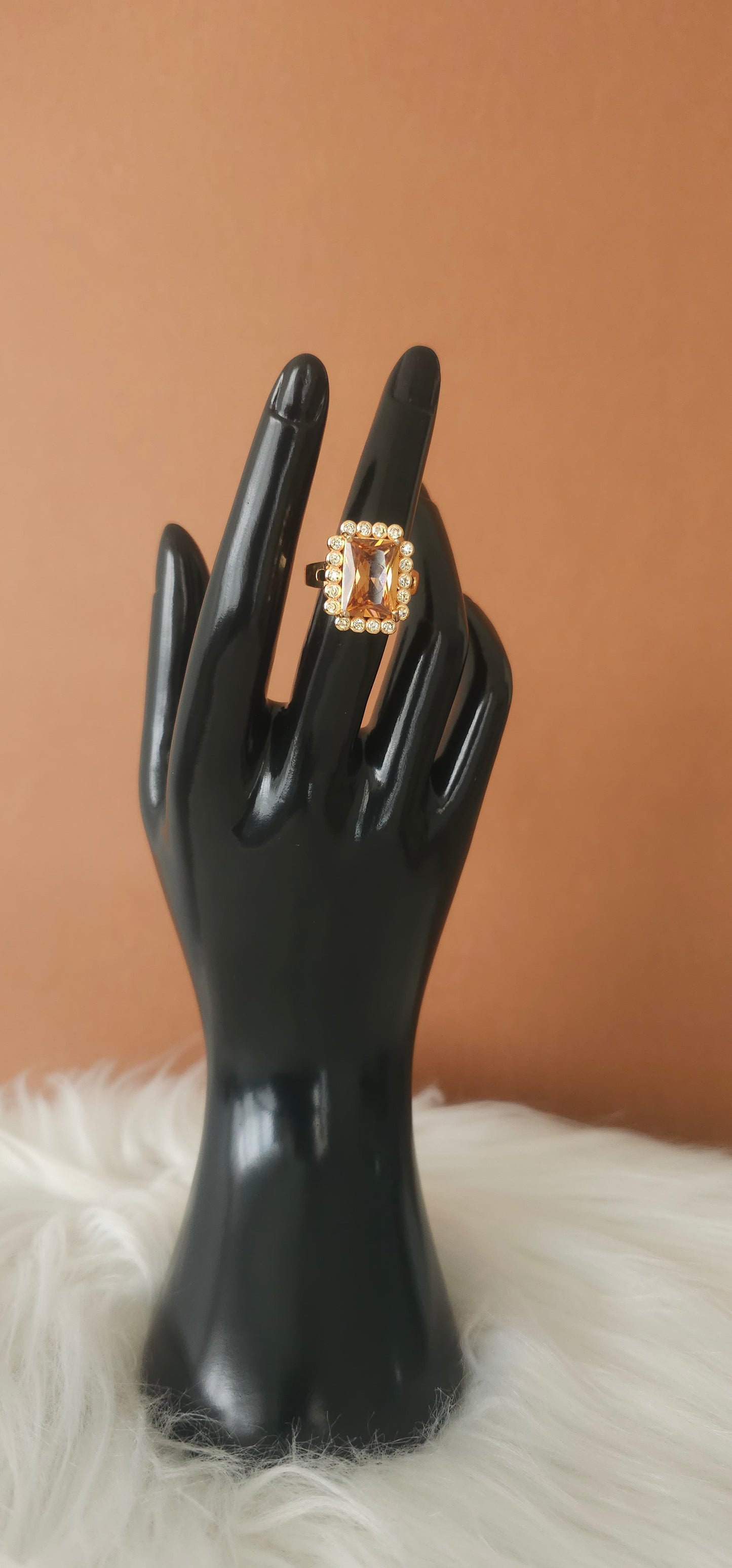Zircon onyx rings