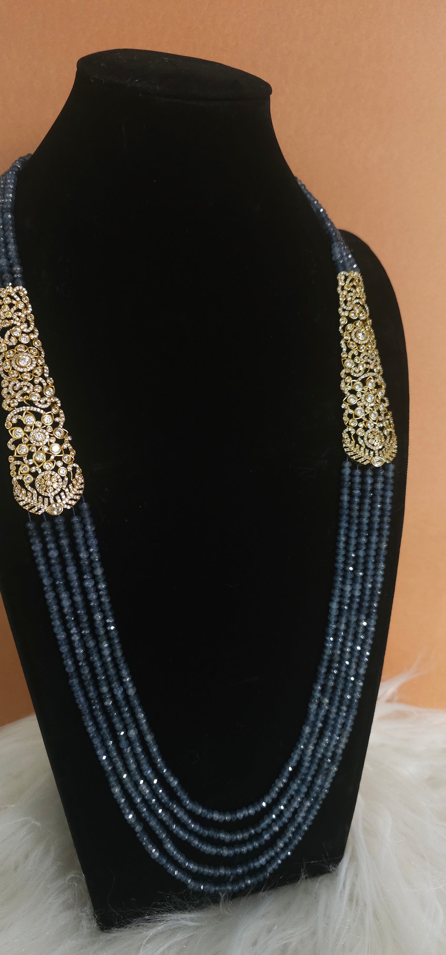 Lutf vintage side pendants haar