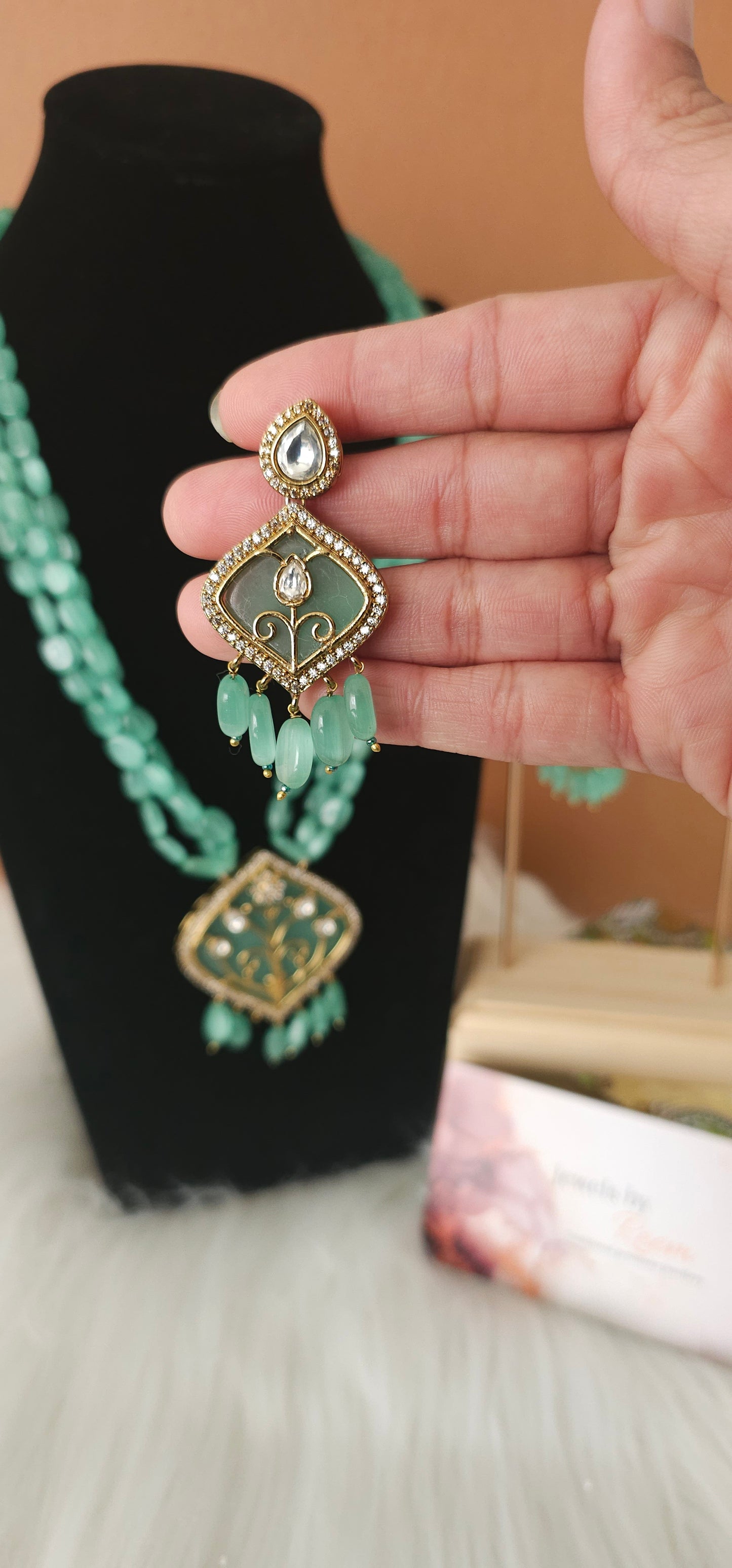 Neela Antique beads pendant set