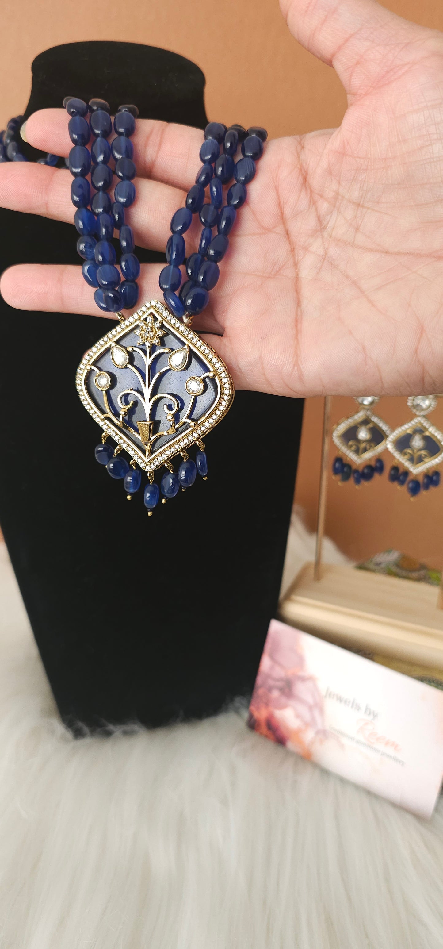Neela Antique beads pendant set