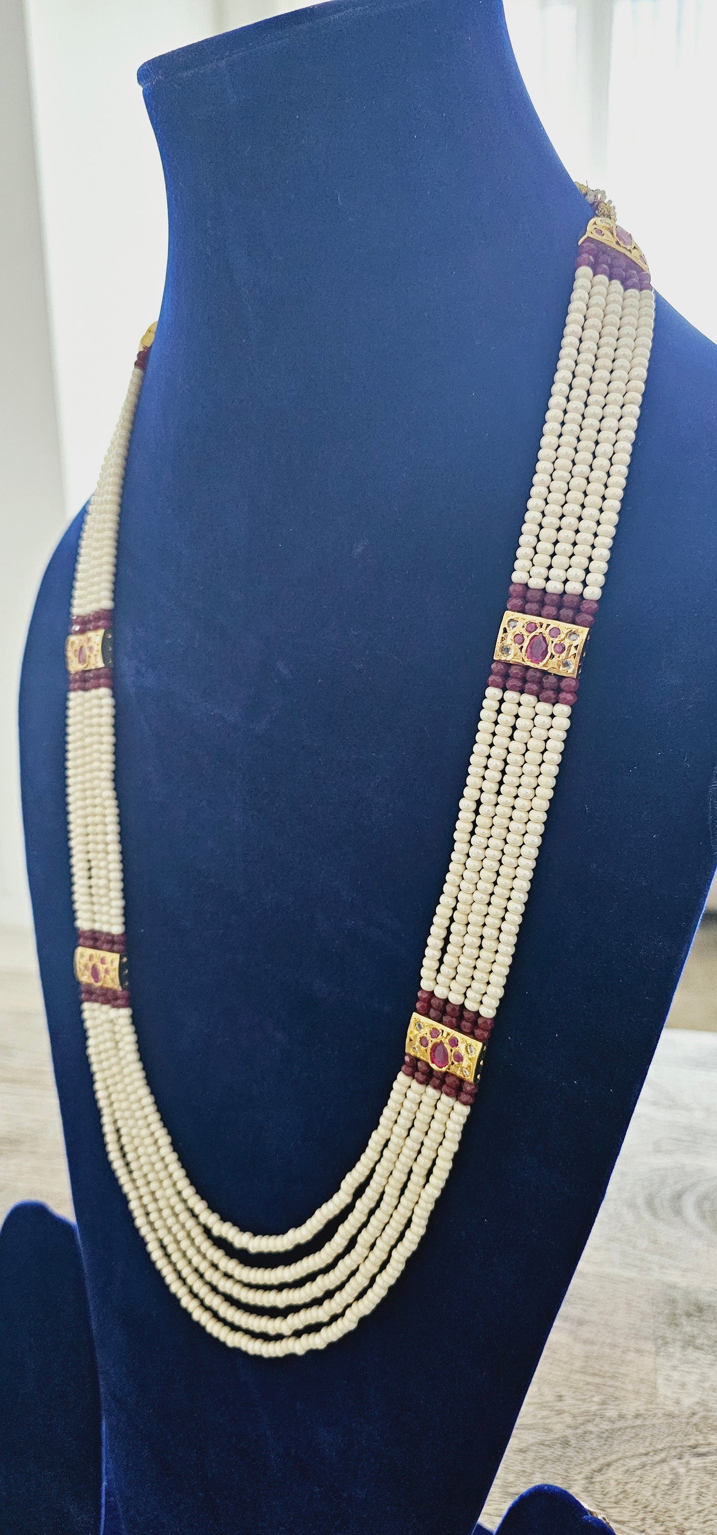Adaa side pendants necklace