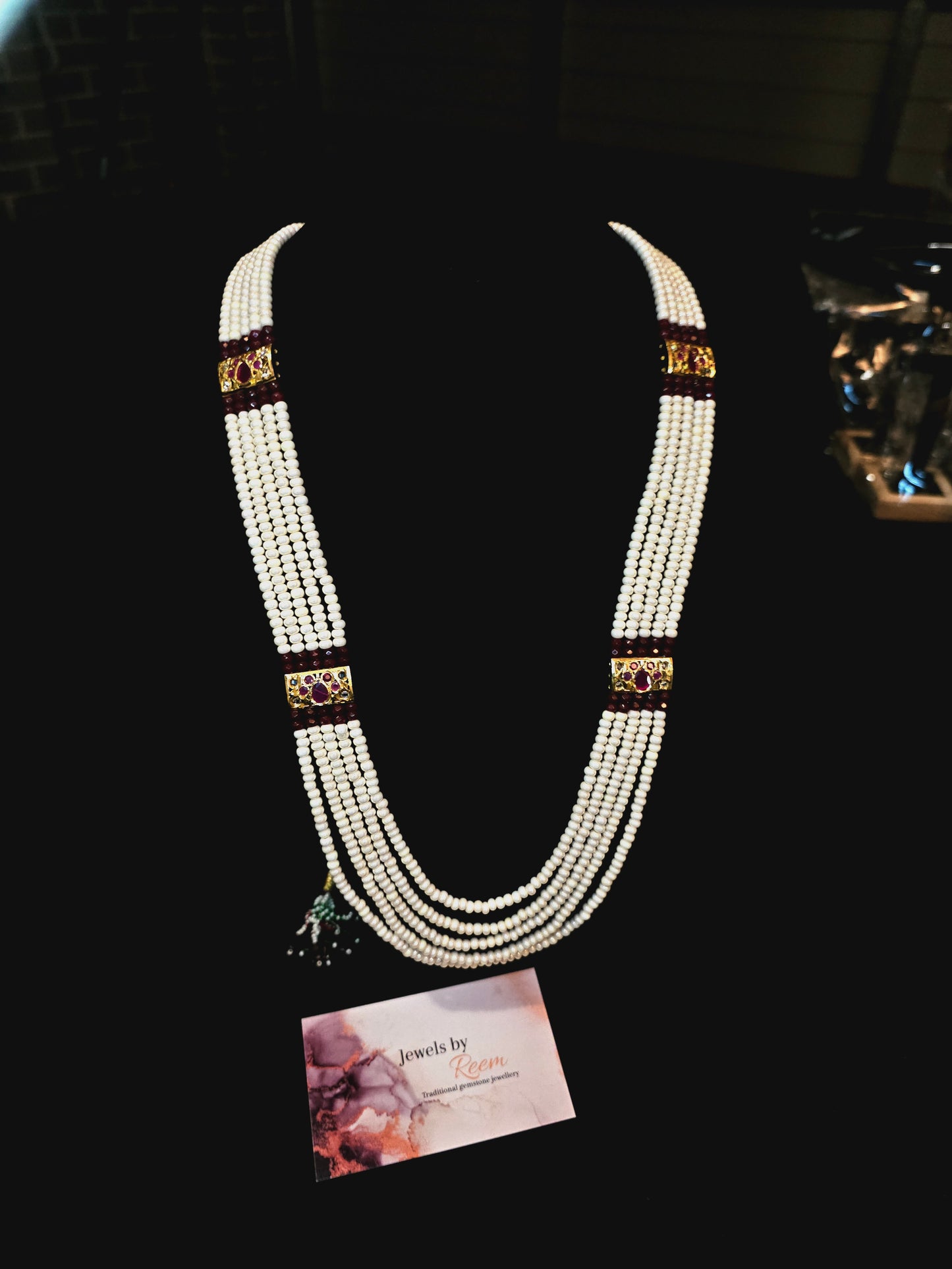 Adaa side pendants necklace