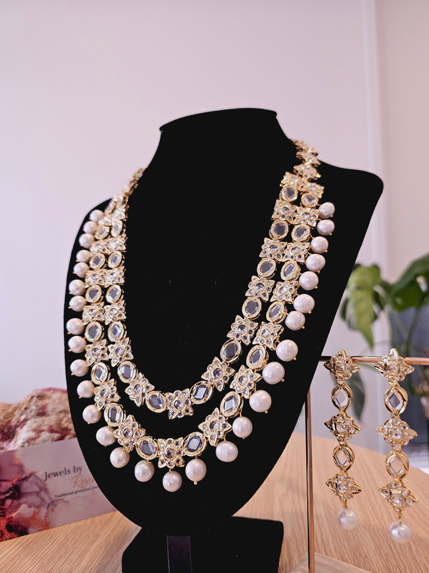 Kohinoor two-strand almaas necklace set