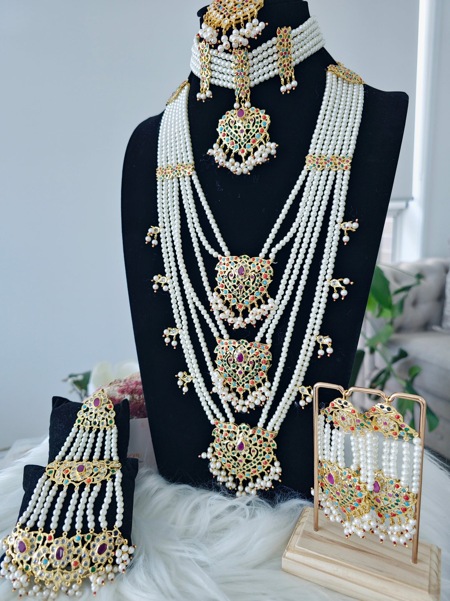 Gulmohar Navratan Bridal set