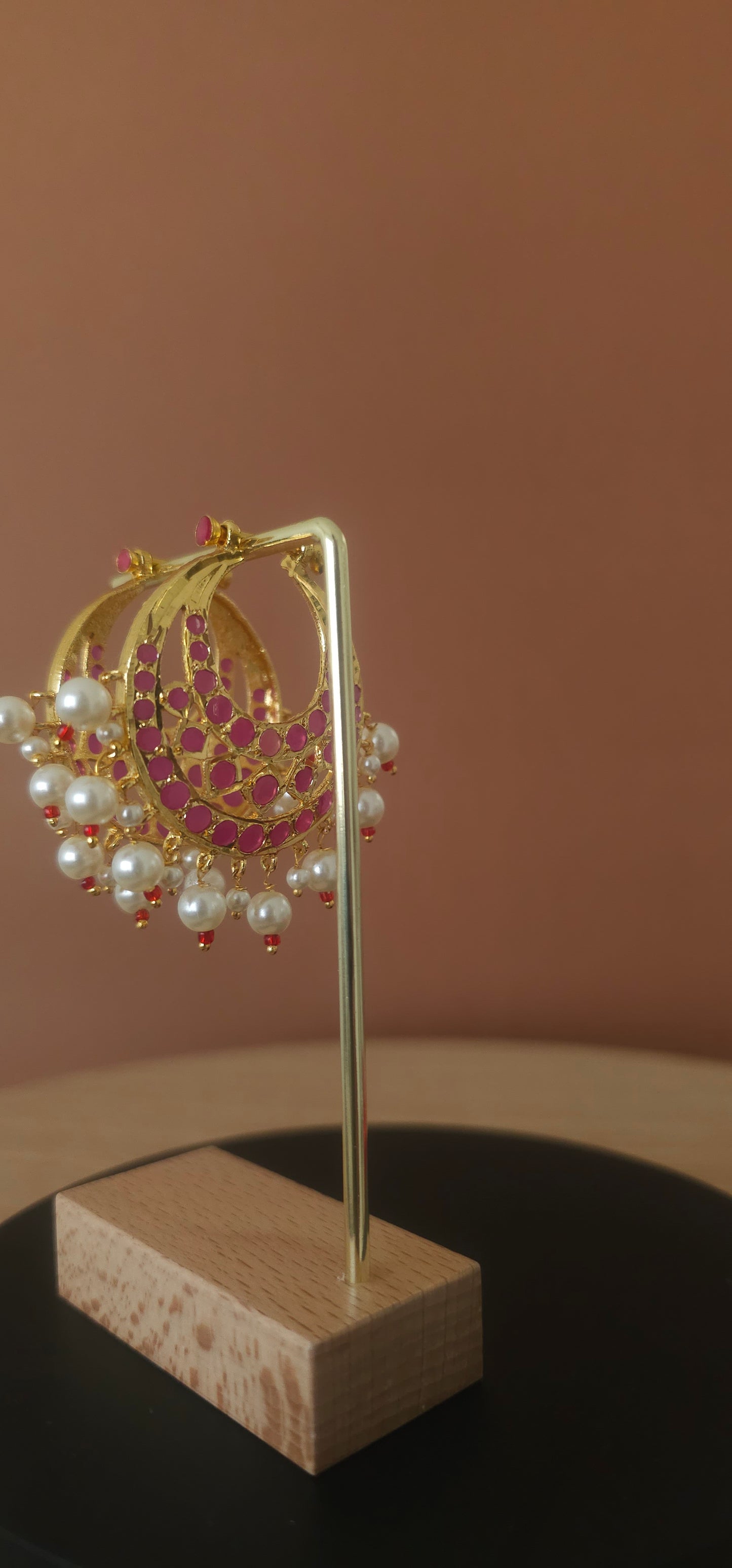 Durr-e-shehwaar almaas earrings