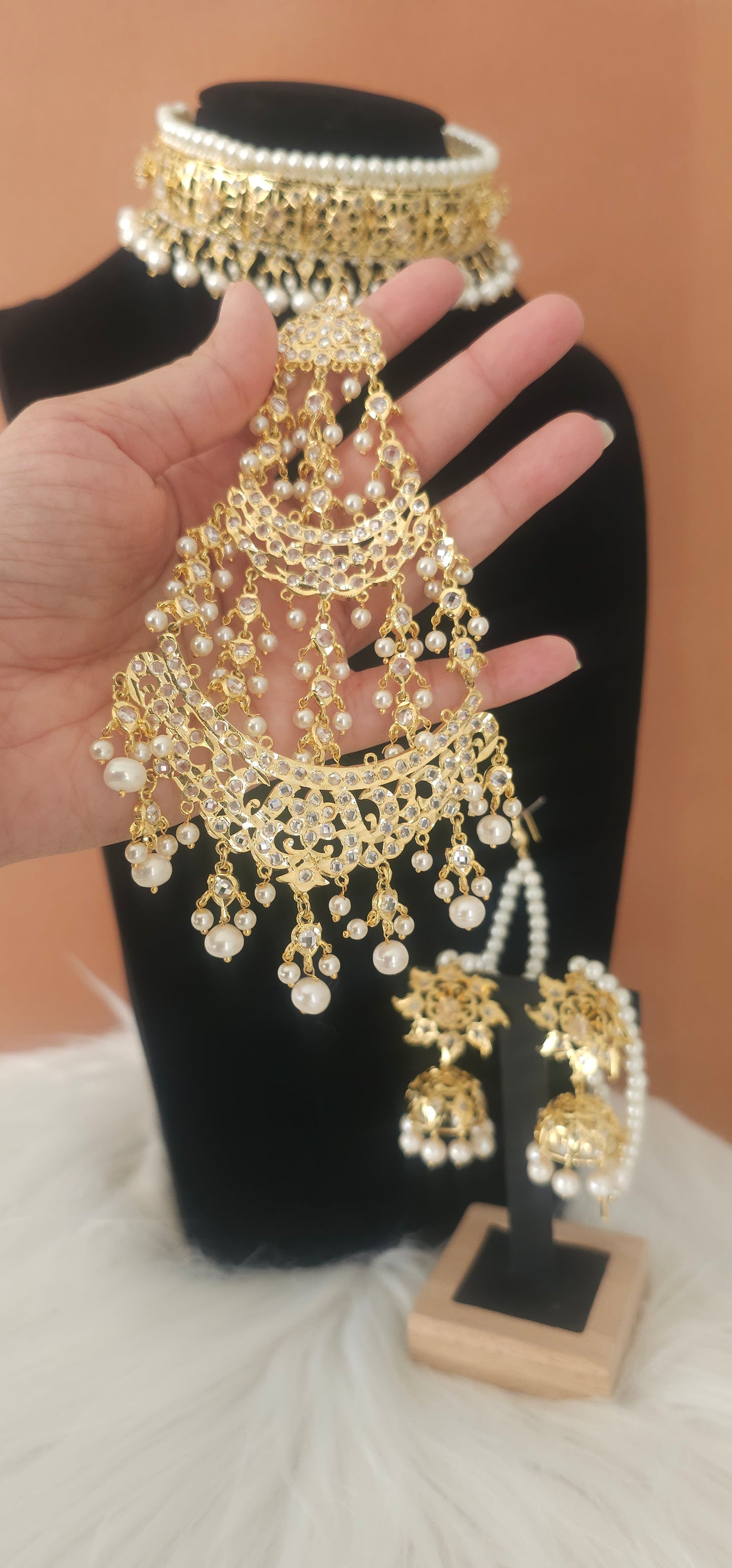 Pakeezah side Passa Jhumar