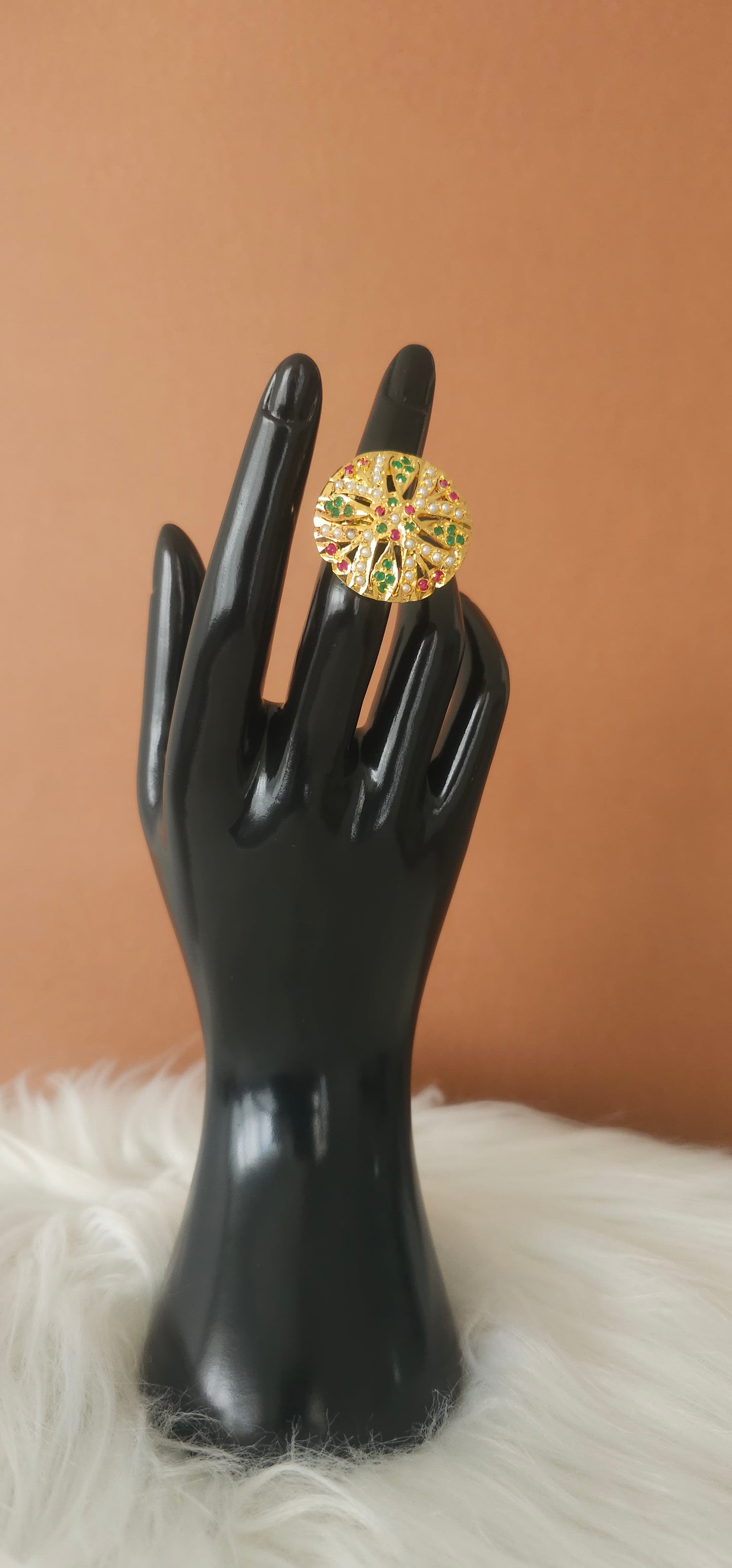 Shirin Navratan Ring